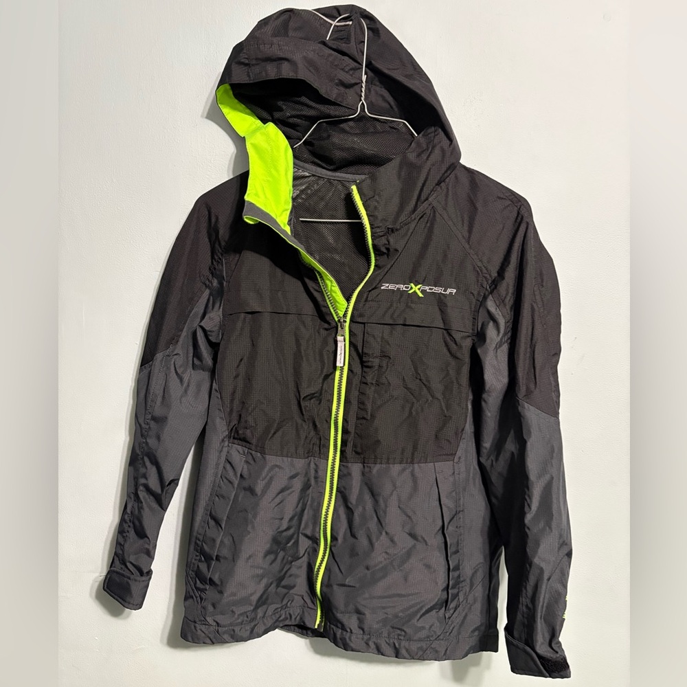 Zeroxposur brand lightweight Jacket hooded full zip rain wind boys size medium